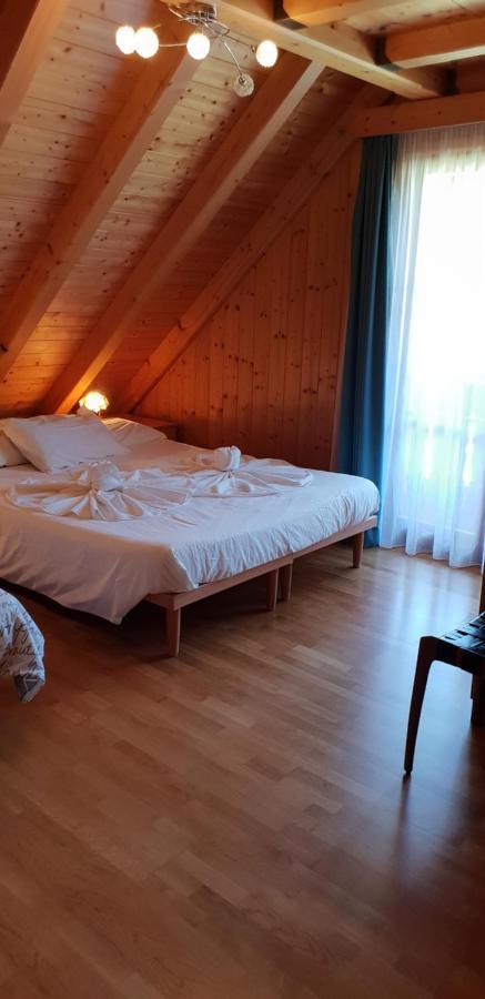 Al Sentiero Di Charly Bed & Breakfast Tarvisio Exterior foto
