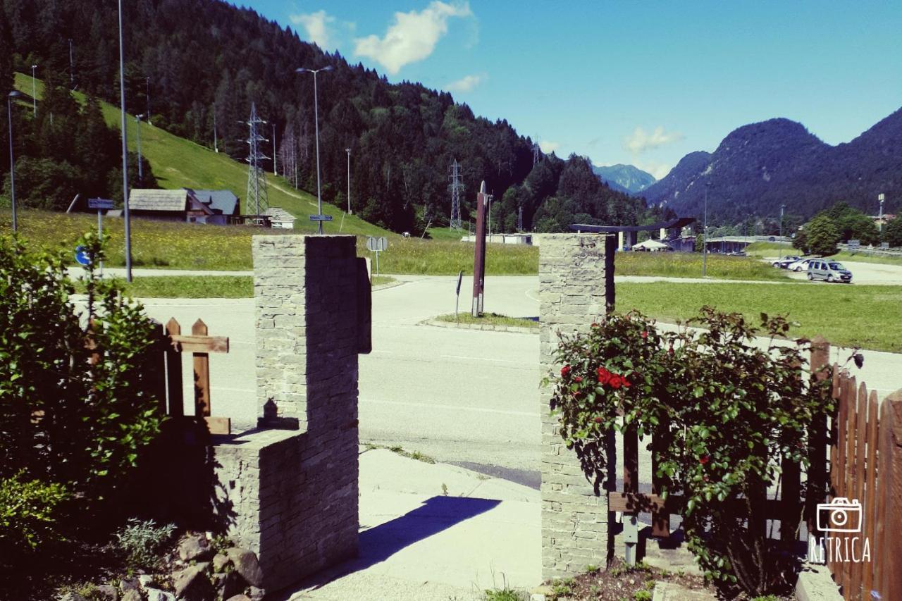 Al Sentiero Di Charly Bed & Breakfast Tarvisio Exterior foto